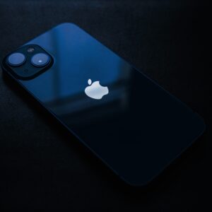 Apple Vision Proで即体験！Gucciなどアパレル・ファッション向け注目アプリ